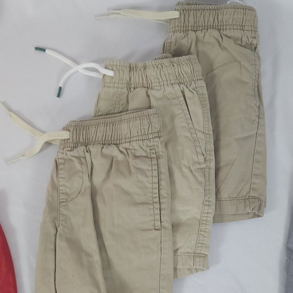 BOYS BOTTOMS RIGHT ON TIME FOR SPRING - Picture 5 of 6